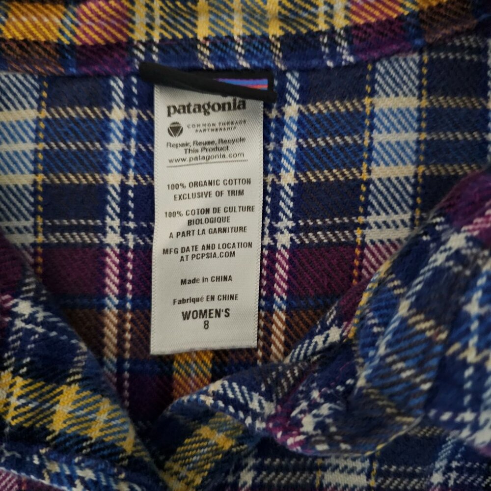 Patagonia Women's Ikat Purple Organic Cotton Long-Sleeved Fjord Flannel Shirt 8 - Picture 8 of 12